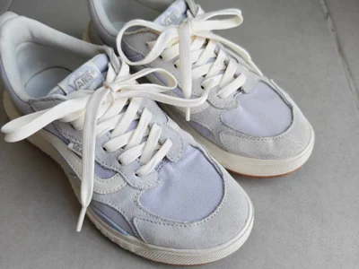 **Женские кроссовки Vans Ultrarange Neo VR3**