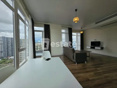 1+1 на Новом бульваре, White Sails, $125,000