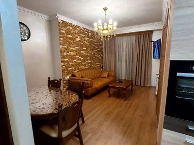 Квартиру 2+1 по улице Ангиса,15