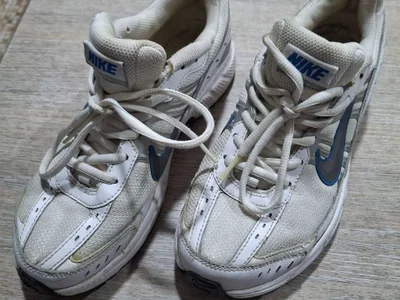 Кроссовки Adidas
