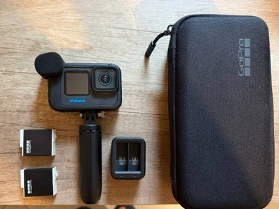 GoPro Hero 11 с набором аксессуаров