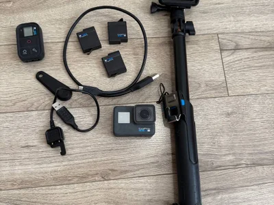 Экшн-камера GoPro Hero 6 Black с аксессуарами