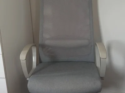 рабочее кресло Ikea MARKUS