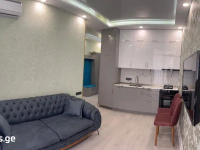 1+1 на შ. რუსთაველის გამზ. 36/38 Rustaveli District