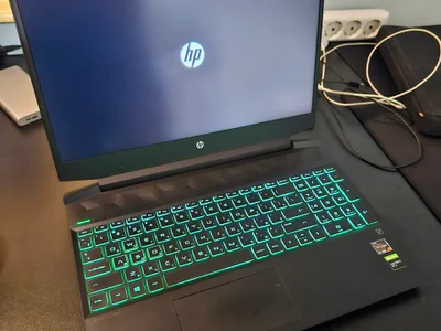 HP pavilion 15