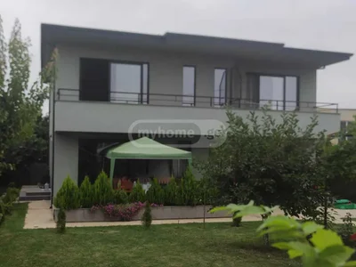 7 room Private House For Sale. Ivertubani