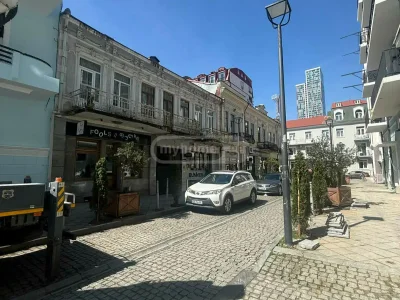 3-комнатная квартира в районе Старого Батуми