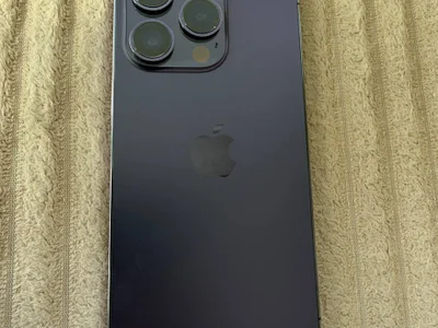 Набор: iPhone 14 Pro 128GB, AirPods Pro 2 и шнуры