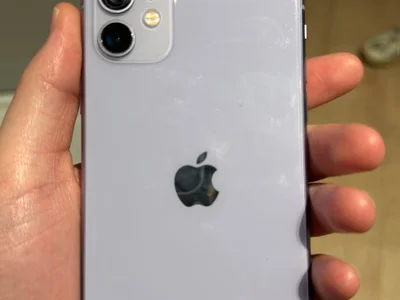 iPhone 11
