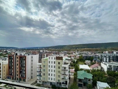2 комнаты в новостройке, $500