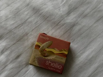 Румяна benefit shellie