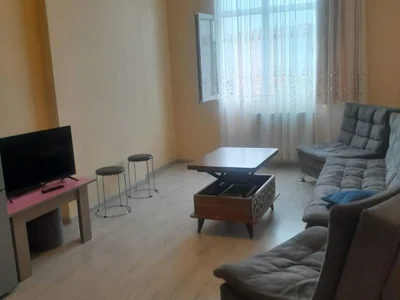 Ქირავდება