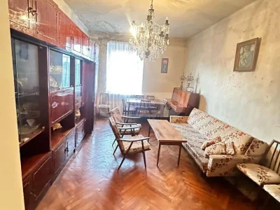 4-комнатная квартира в районе Руставели
