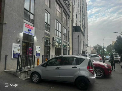 Commercial space For Rent. Isani
