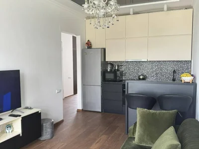 Долгосрочная аренда 3-комнатной квартиры в Bagrationi District