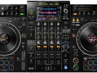 Pioneer XDJ XZ all-in-one system