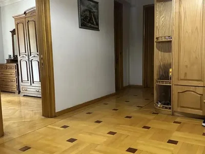 5-комнатная квартира в Тбилиси
