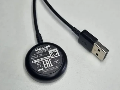 Беспроводная зарядка Samsung EP-OR825