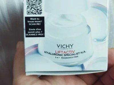 Косметика Vichy Hyaluronic Specialist и солнцезащитное средство