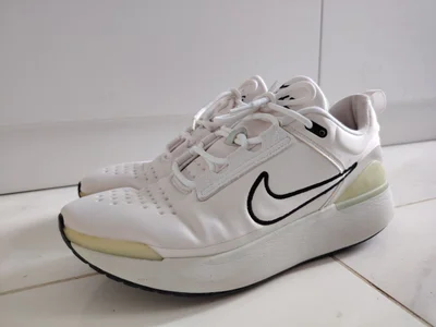 Nike e series