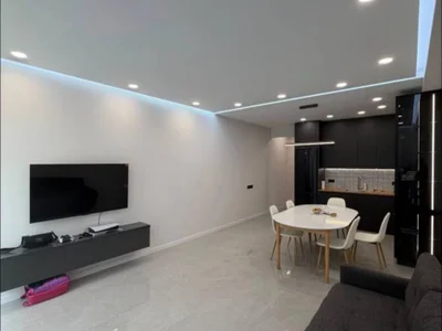 2+1 квартира 95 м2 на Думбадзе, $1500