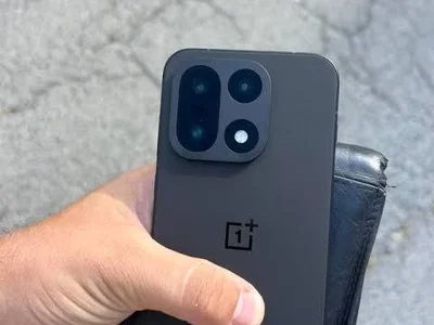 OnePlus 15 12