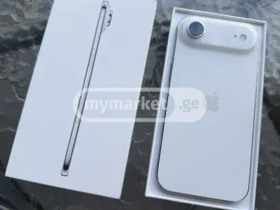 Мобильный телефон Apple