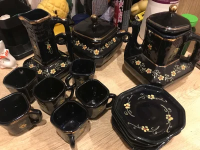 Старинный сервиз