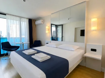 Апартаменты в Orbi City с видом на море, €152
