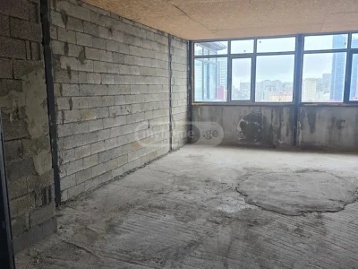 3-комнатная квартира в районе Багратиони