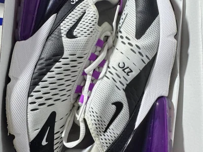 Кроссовки Nike Air Max 270