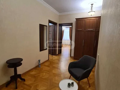 Коммерческое помещение на проспект Кетеван Цамебули Avlabari
