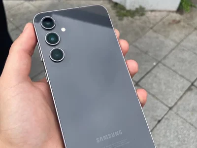 Samsung S23FE