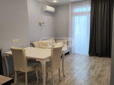 3-комнатная квартира в районе Багратиони