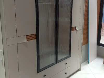 Шкаф