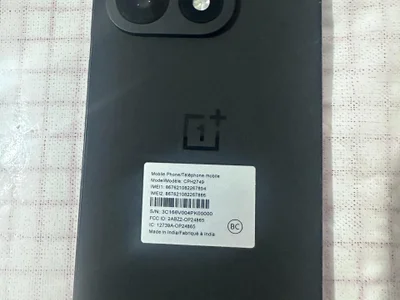 Смартфон OnePlus 15 16/512GB