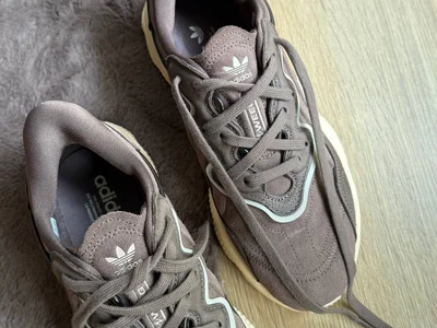Кроссовки Adidas