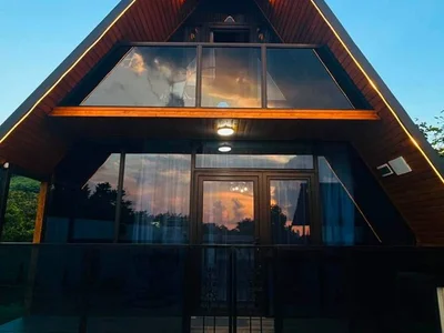 A-frame коттедж 70 кв.м, 2 спальни, $800