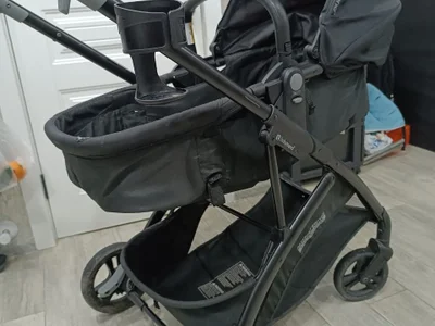 детскую коляску бу.Дефект на фото.