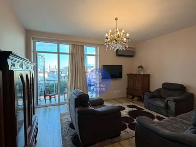 4-комнатная квартира, Пиросмани 1а, $1100/мес
