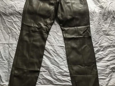 Кожаные брюки Zara