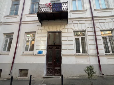3-комнатная квартира в Тбилиси