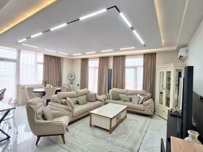 Квартира 3+1 на ул. Пиросмани, 17, $1700