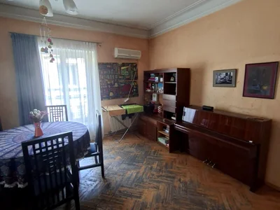 4 room Flat For Sale. Chugureti