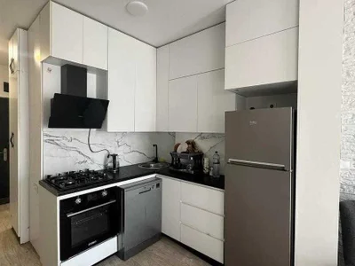 Долгосрочная аренда 3-комнатной квартиры в Bagrationi District