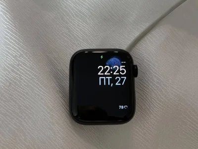 Apple Watch SE 2nd Gen 44mm GPS