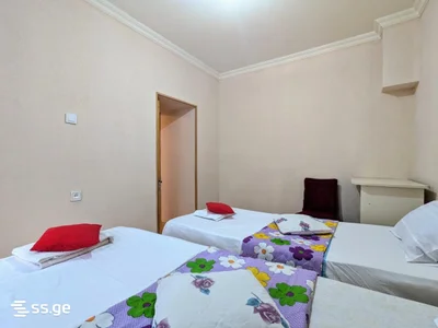 4 room Flat For Rent. Chugureti