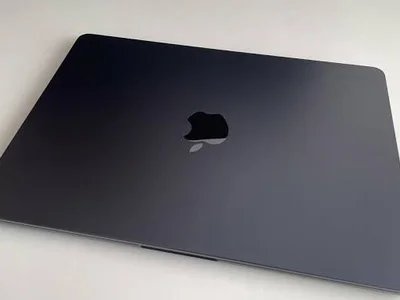 MacBook Air M2 или M3 Midnight