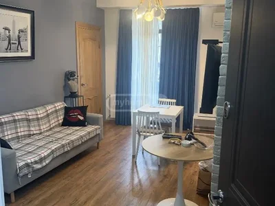 2 room Flat For Rent. Vake