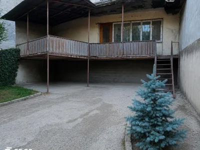 4-комнатная квартира Продаётся. Глдани